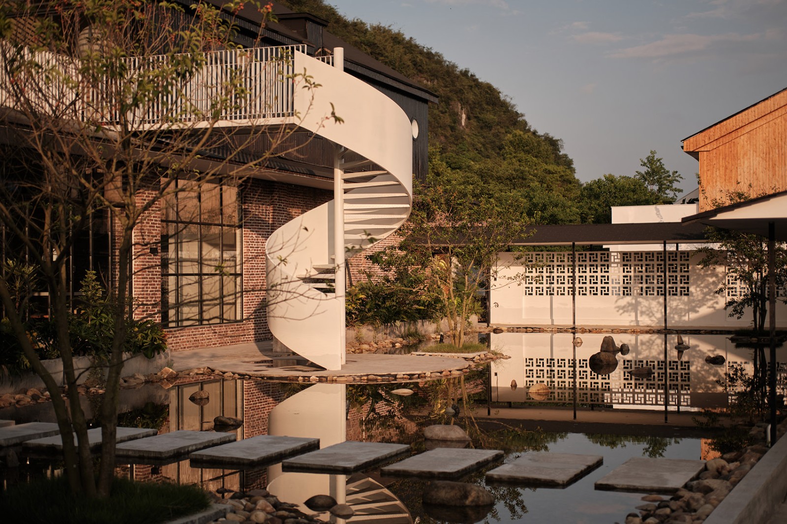 廣東英德·“八畝晴川”度假民宿設(shè)計 廣東英德·“八畝晴川”度假民宿設(shè)計