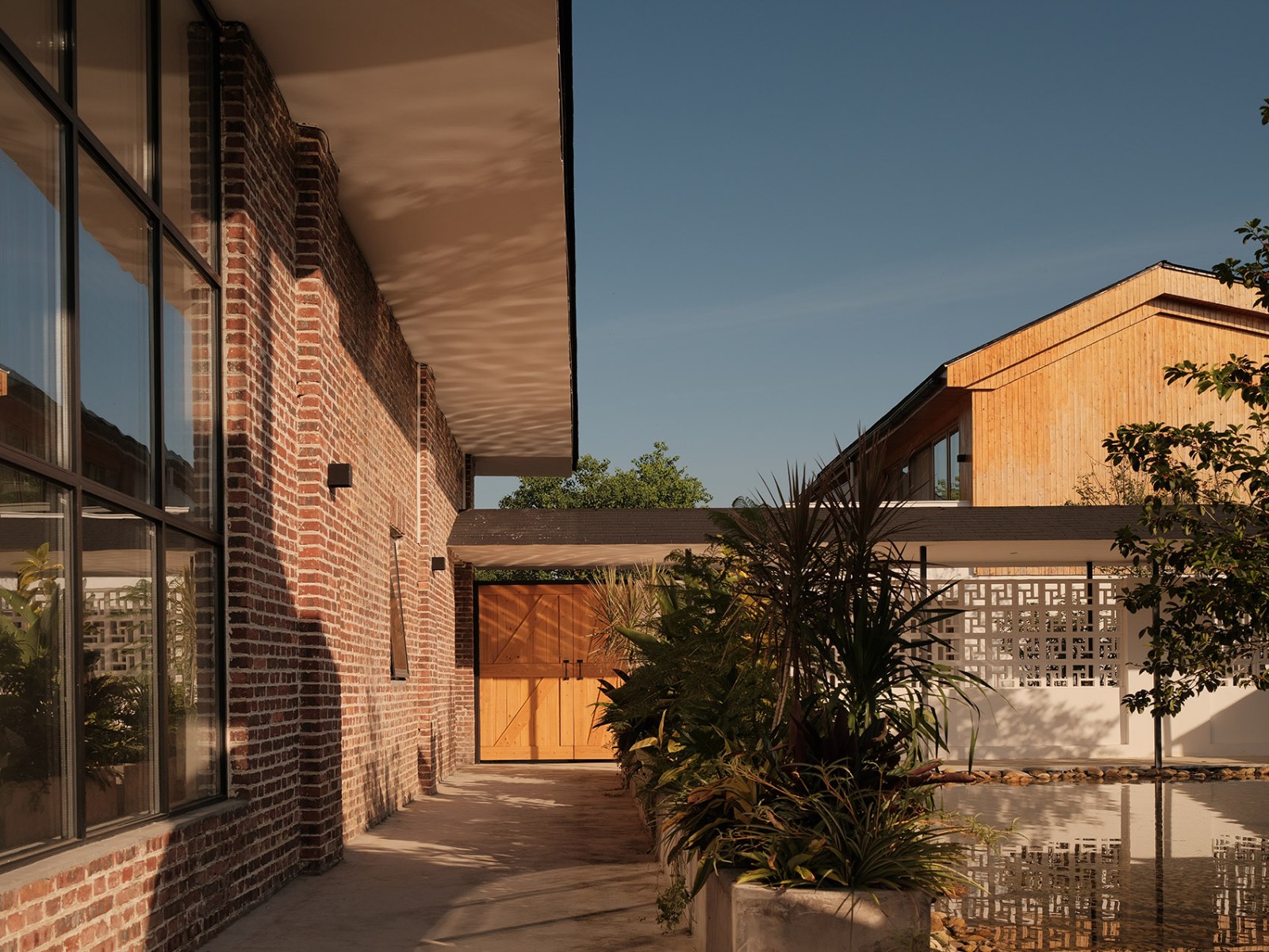 廣東英德·“八畝晴川”度假民宿設(shè)計 廣東英德·“八畝晴川”度假民宿設(shè)計