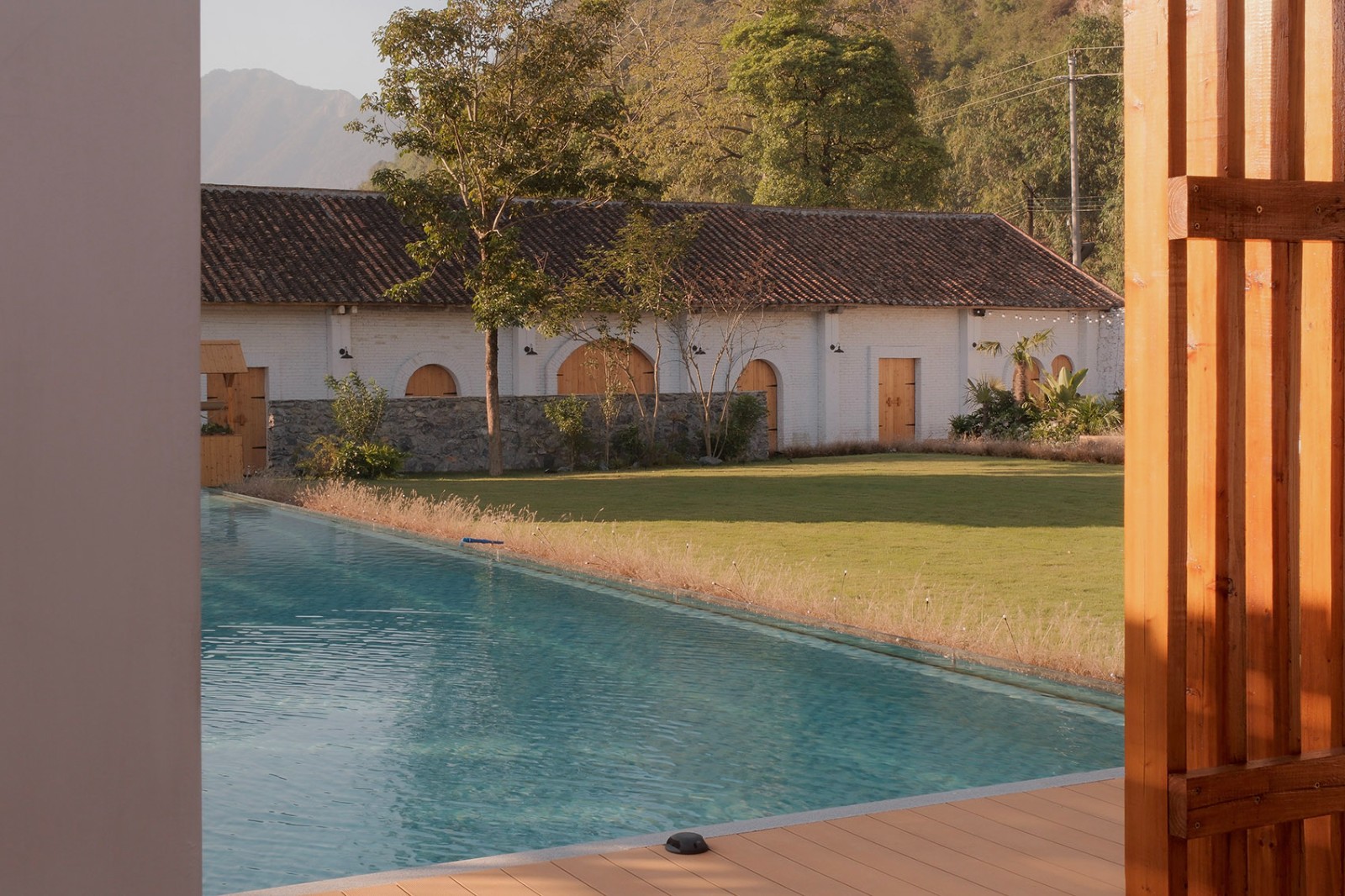 廣東英德·“八畝晴川”度假民宿設(shè)計 廣東英德·“八畝晴川”度假民宿設(shè)計